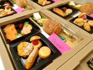 Plateau repas by Dussart